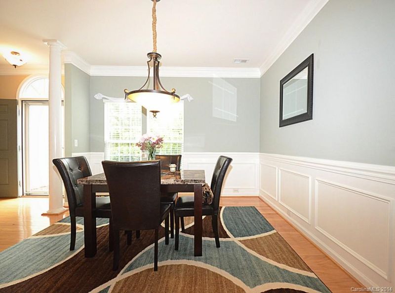 11829 Planters Estates Dr, Charlotte, NC 28278
