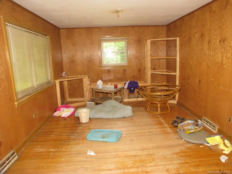 454 Central Dr, Concord, NC 28027