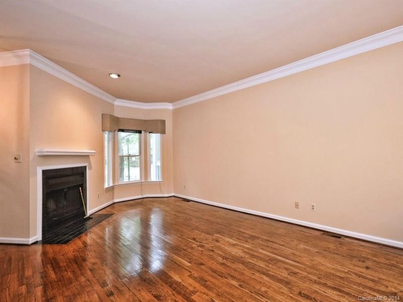 306 W 10th St #-, Charlotte, NC 28202