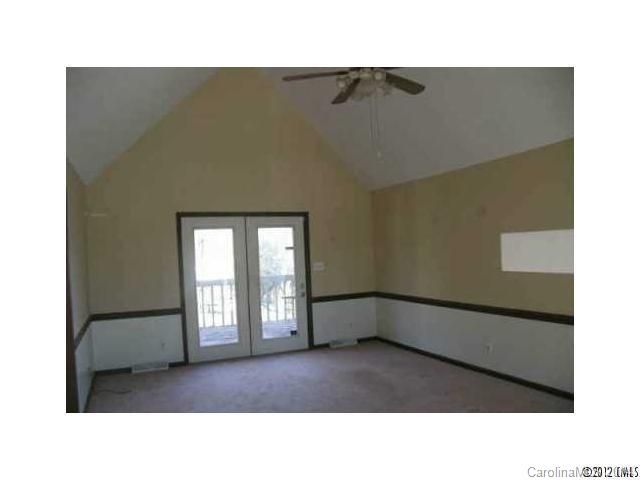 7711 Cedar Bluff Ln, Charlotte, NC 28227