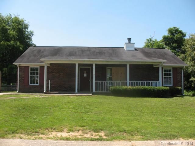 5715 Silver Eagle Dr, Charlotte, NC 28214