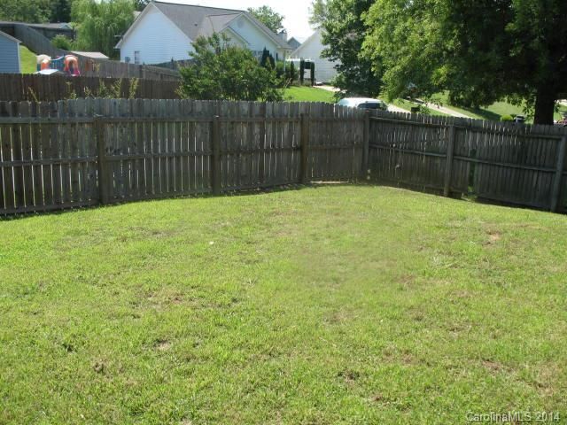 5715 Silver Eagle Dr, Charlotte, NC 28214