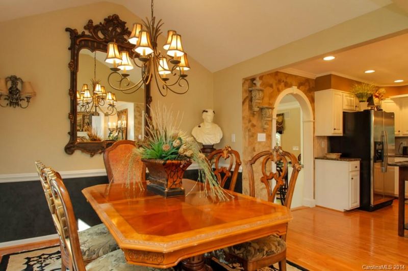 7996 Ravenwood Ln, Stanley, NC 28164