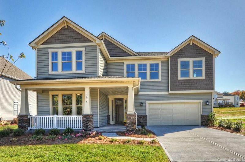 12918 Plumleaf Dr, Charlotte, NC 28213