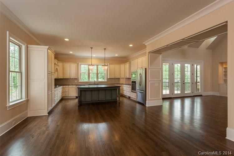 18412 Town Harbour Rd #607, Cornelius, NC 28031