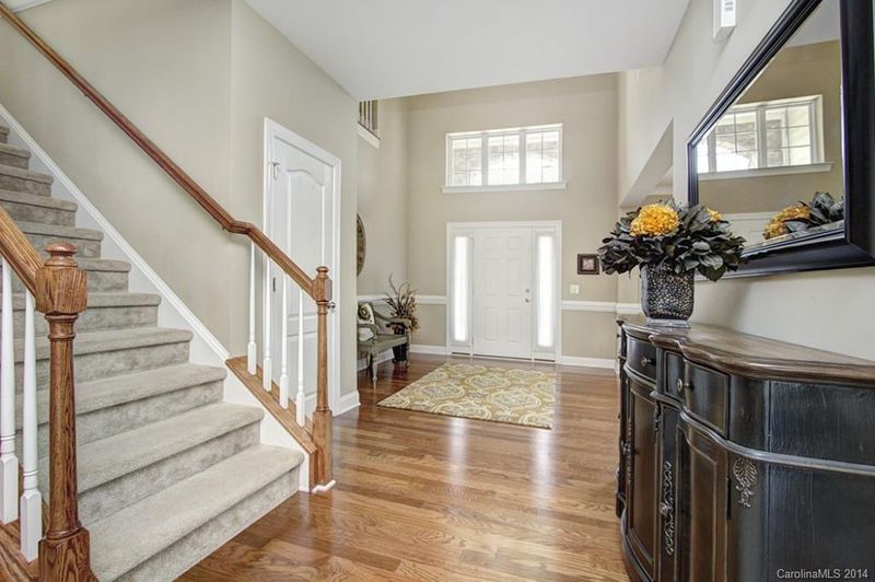 9715 Ardrey Woods Dr, Charlotte, NC 28277