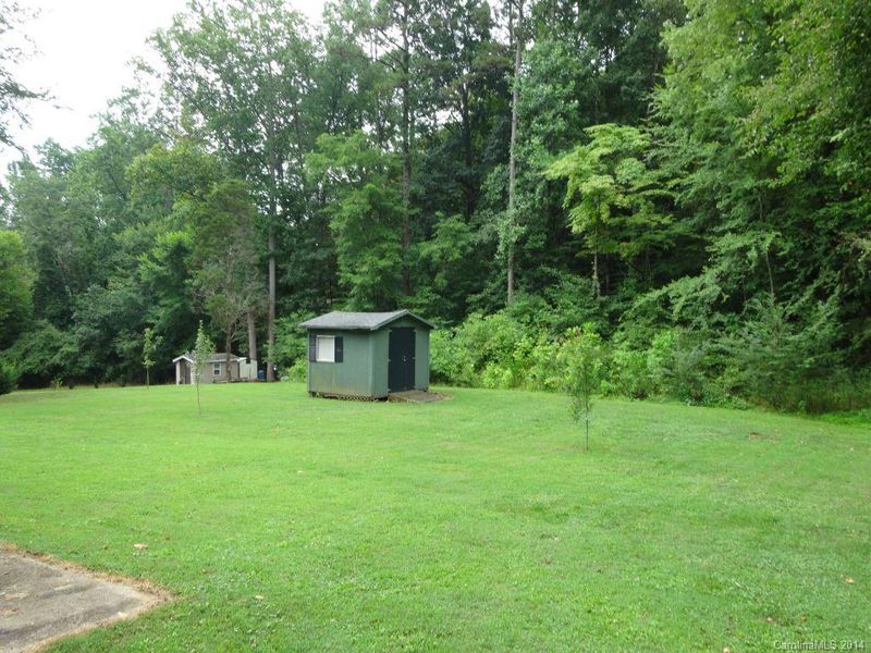 214 Rutledge Rd, Mount Holly, NC 28120