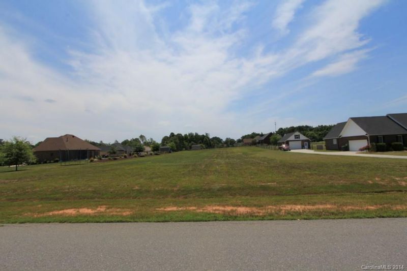 1038 Foxgate Ln, Mooresville, NC 28115