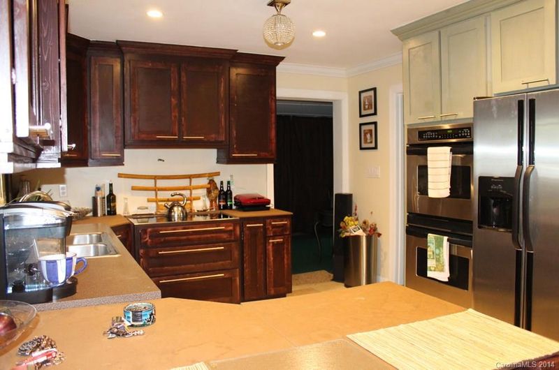 3333 Oak Tree Trl, Matthews, NC 28105