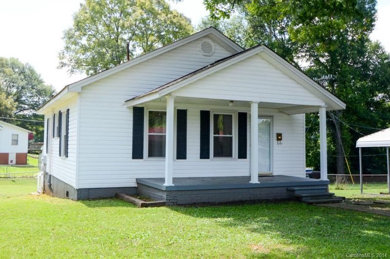 101 Bell St, Mount Holly, NC 28120