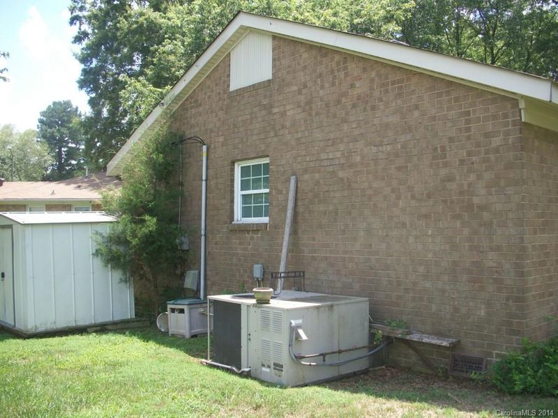 218 Eden Cir, Pineville, NC 28134