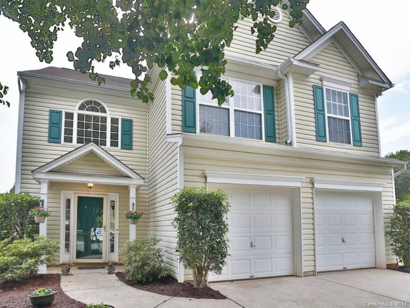 4703 Ambridge Dr, Charlotte, NC 28216