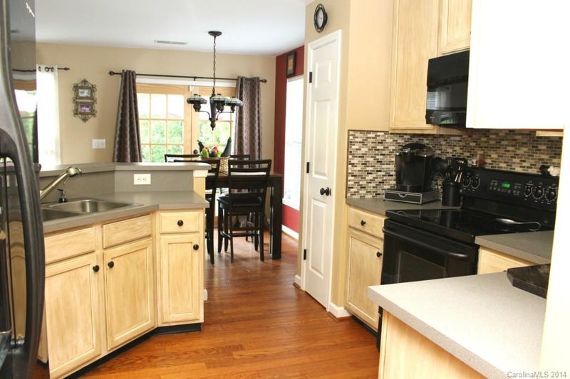 207 Summit Park Ct, Kannapolis, NC 28083