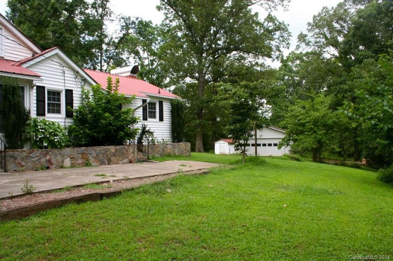7900 Chapman St, Charlotte, NC 28216