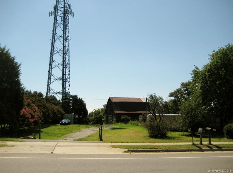 835 Brawley School Rd, Mooresville, NC 28117