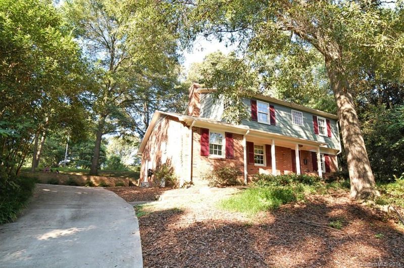 5250 Addison Dr, Charlotte, NC 28211