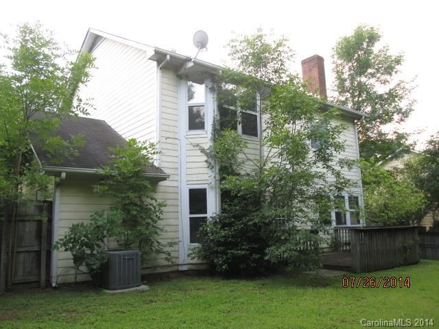 10709 Tapestry Ct, Charlotte, NC 28262