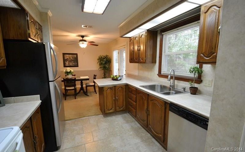 217 Wesley Woods Rd, Monroe, NC 28110