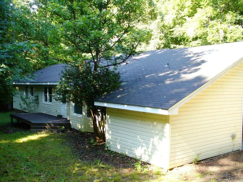 1153 Mac Ln, Stanley, NC 28164