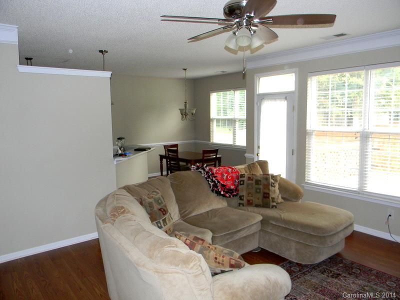 7021 Chieftain Dr #254, Charlotte, NC 28216
