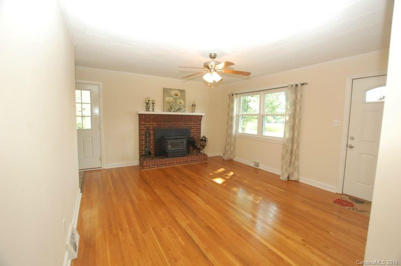 150 E Monbo Rd, Statesville, NC 28677