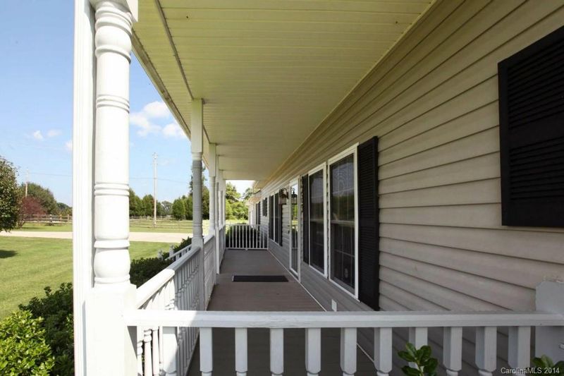 1733 Ingleside Farm Rd, Iron Station, NC 28080