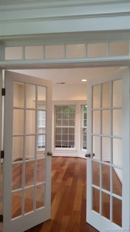 217 Whiterock Dr, Mount Holly, NC 28120