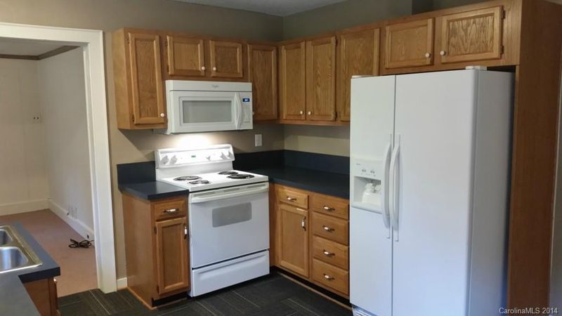 44 Green St, Concord, NC 28027