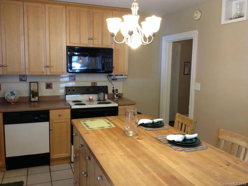77 Hillside Ave SW, Concord, NC 28025