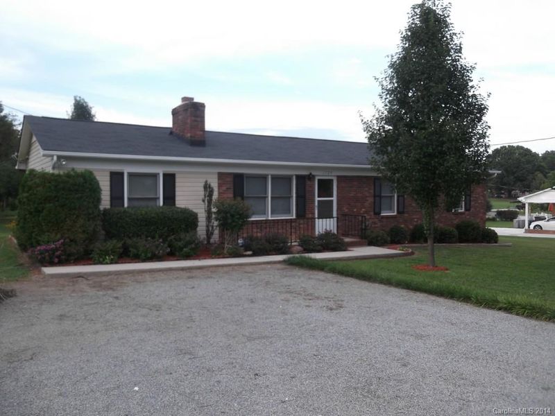 1729 Green Acres Rd, Lincolnton, NC 28092