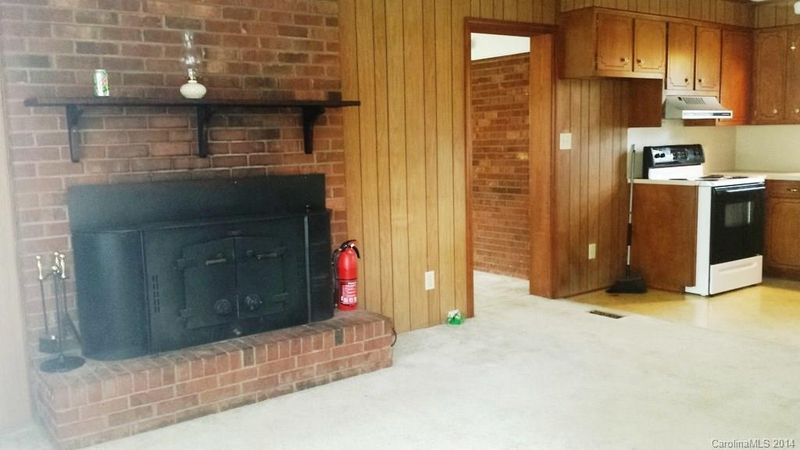 1729 Green Acres Rd, Lincolnton, NC 28092