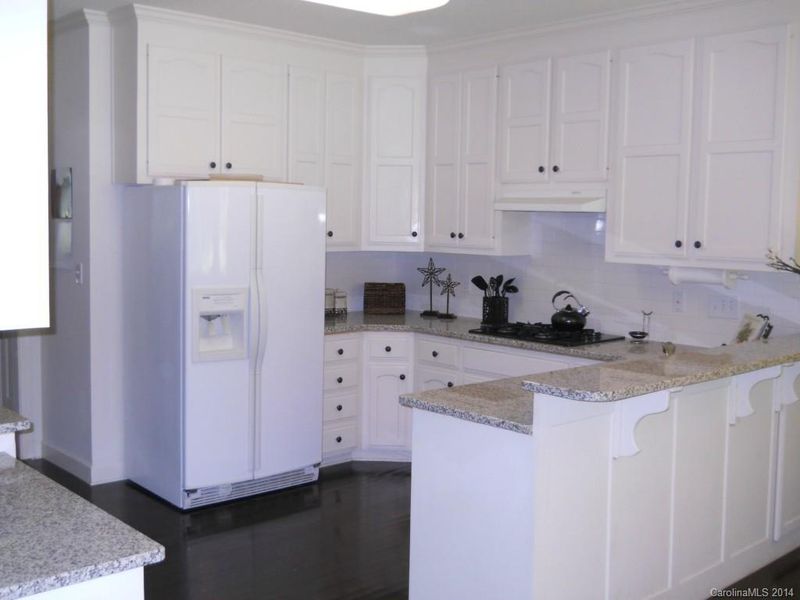 2270 Wynbourne Dr, Gastonia, NC 28056