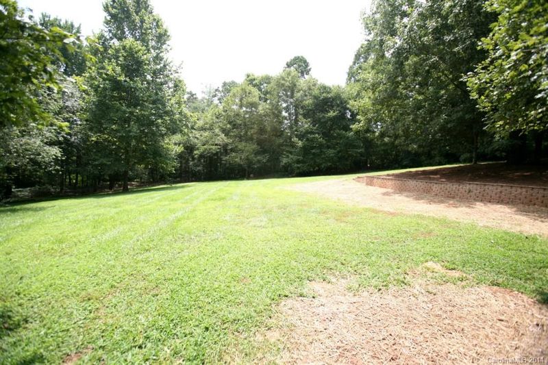 5948 Rathlin Ct NW, Concord, NC 28027