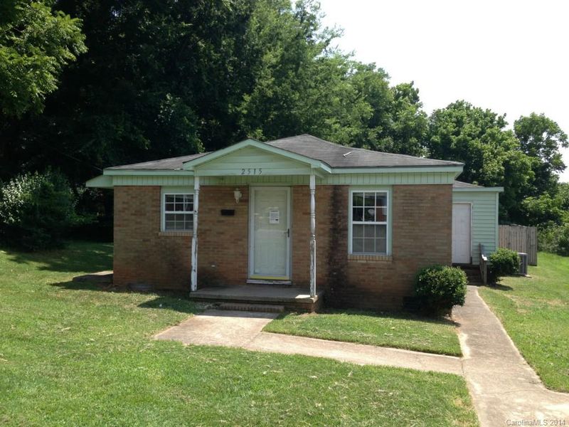 2515 Celia Ave, Charlotte, NC 28216