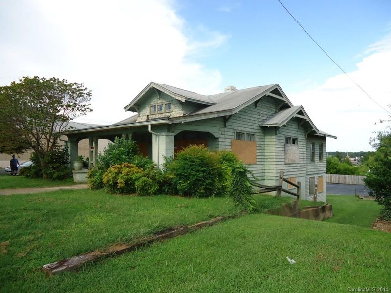 210 S Broad St, Gastonia, NC 28054