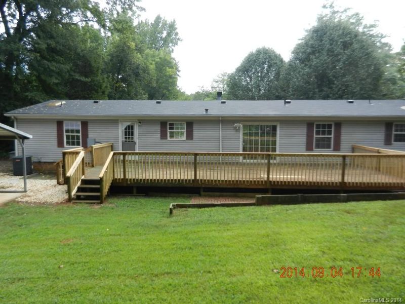2001 Woodtop Ct, Charlotte, NC 28214