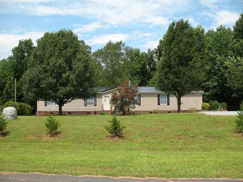 5753 Pug Ln, Iron Station, NC 28080