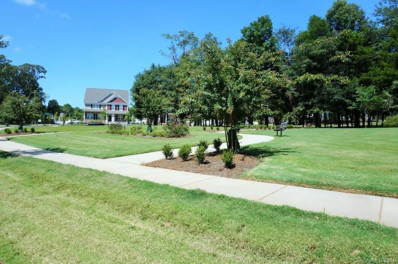 9325 Rayneridge Dr #266, Huntersville, NC 28078
