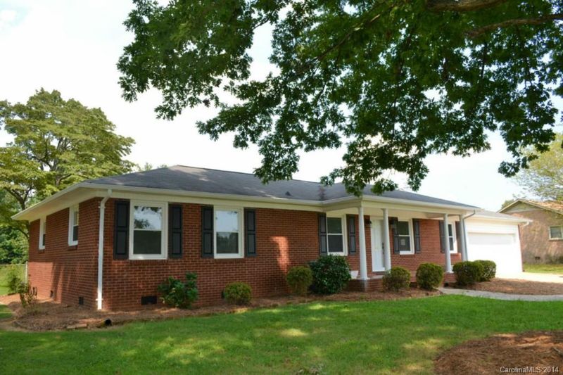 2102 Heavner Rd, Lincolnton, NC 28092