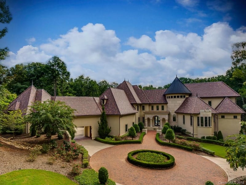 141 Great Oaks Ln, Charlotte, NC 28270
