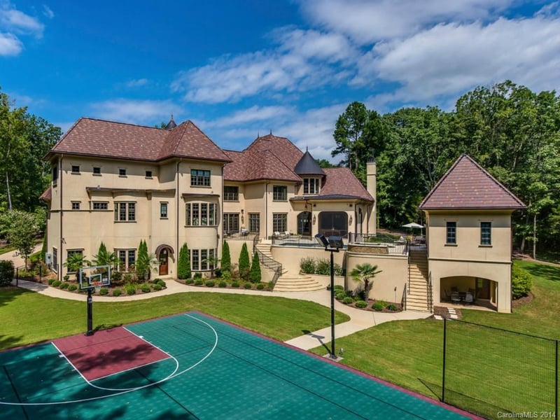 141 Great Oaks Ln, Charlotte, NC 28270