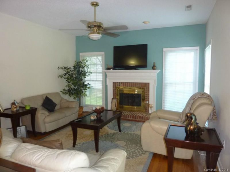 6437 Dawnmist Ln, Charlotte, NC 28269