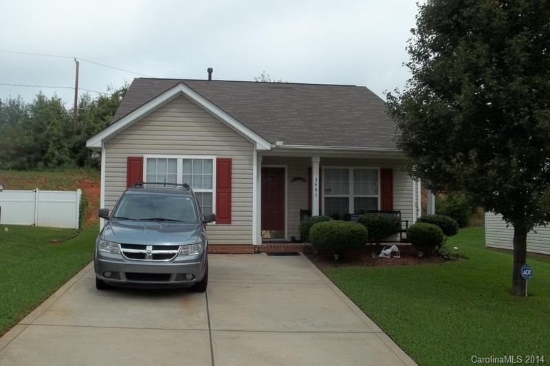 3441 Braden Dr, Charlotte, NC 28216