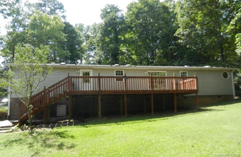 135 Harmon Ln, Gastonia, NC 28056