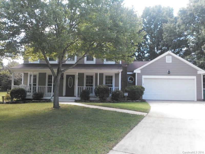 8247 Oakley Ln, Charlotte, NC 28270