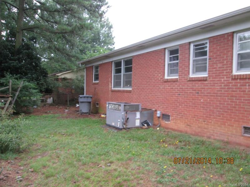 2704 Ashcraft Ave, Monroe, NC 28110