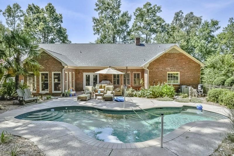 1017 Waterview Ln, Monroe, NC 28110