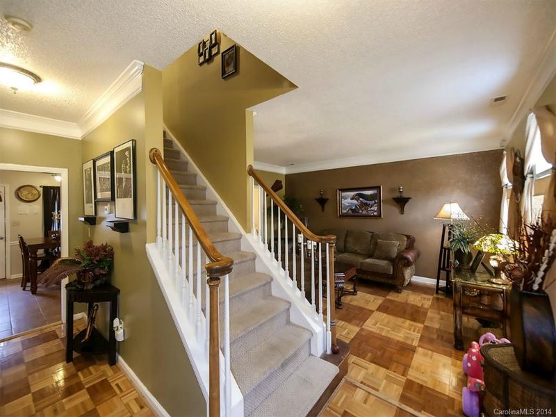 2602 Pimpernel Rd, Charlotte, NC 28213