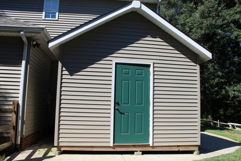 213 Howe St #109, Belmont, NC 28012
