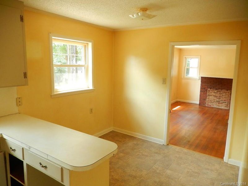 439 Reynolda Dr #65, Statesville, NC 28677